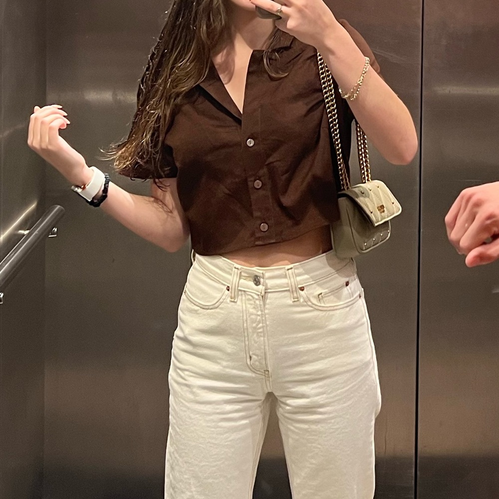 Cropped Linen Button Down - Picture 6 of 6
